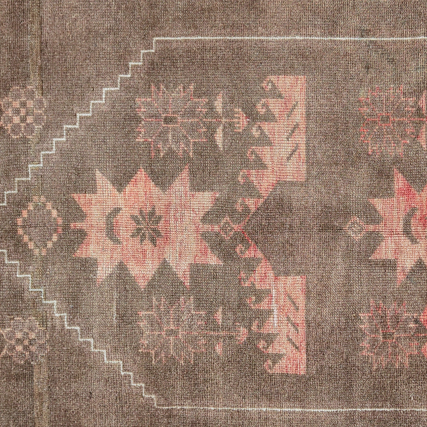 Z950 Handwoven Vintage Rug 3'4 x 6’1