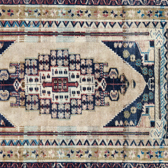 Z951 Handwoven Vintage Rug 3'6 x 5’9