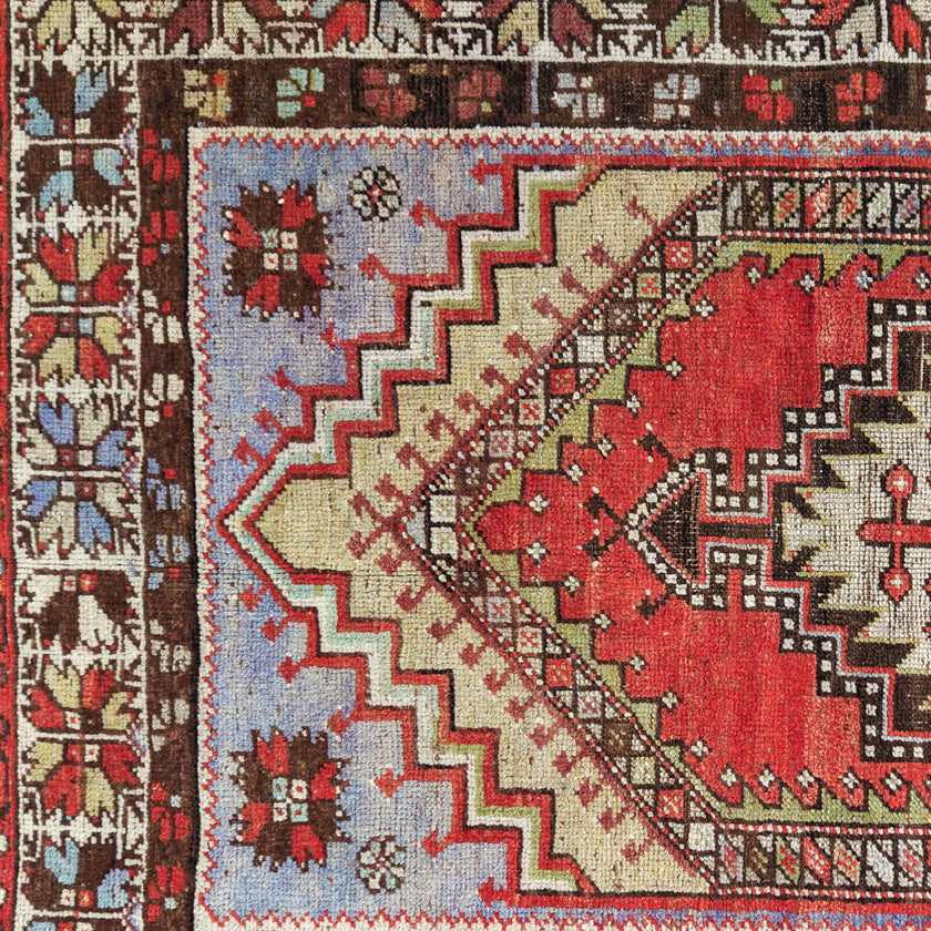 Z952 Handwoven Vintage Rug 3'3 x 4’6