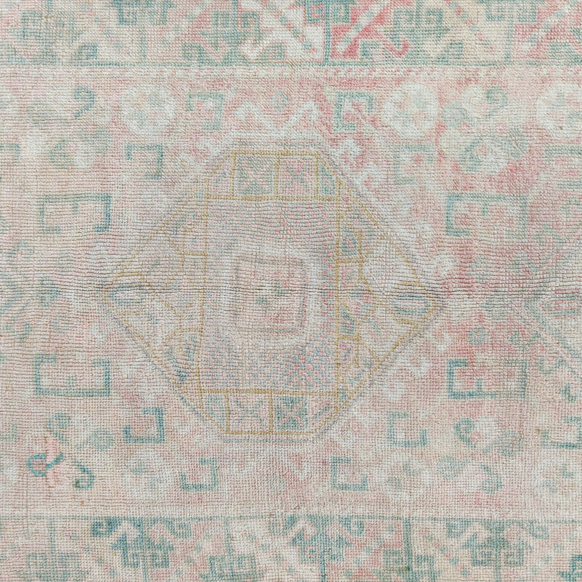 Z956 Handwoven Vintage Rug 3'6 x 5’9