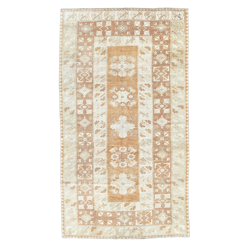 Z957 Handwoven Vintage Rug 4'3 x 7’6