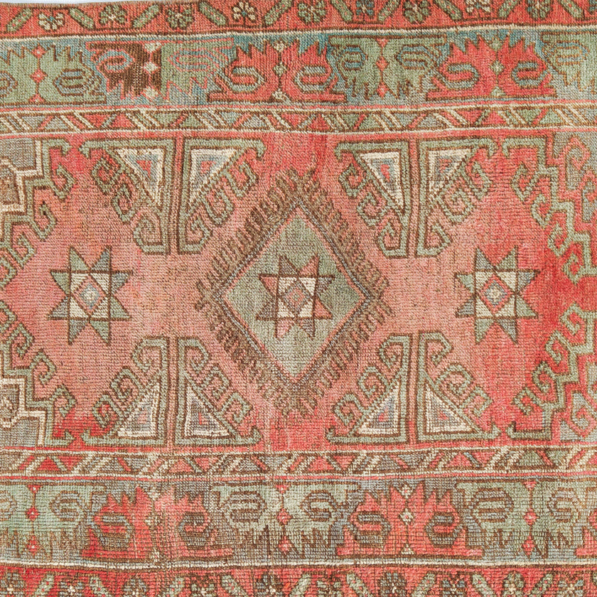 Z958 Handwoven Vintage Rug 2'10 x 5’1