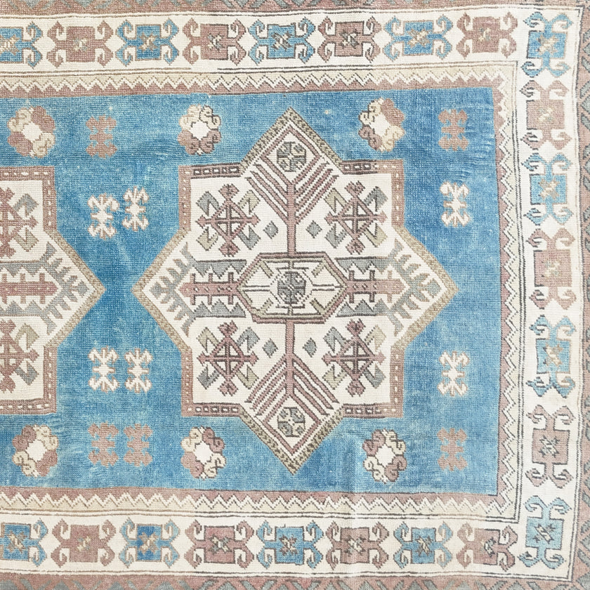 Z960 Handwoven Vintage Rug 4'2 x 6’6