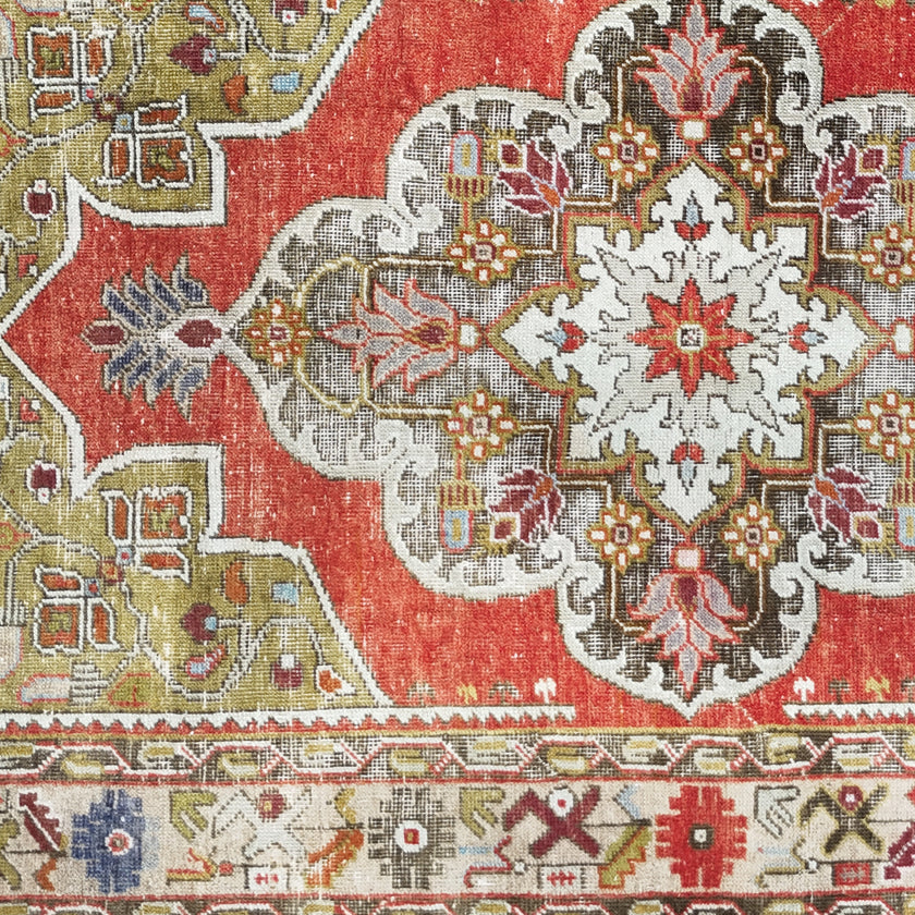 Z964 Handwoven Vintage Rug 4 x 6’4