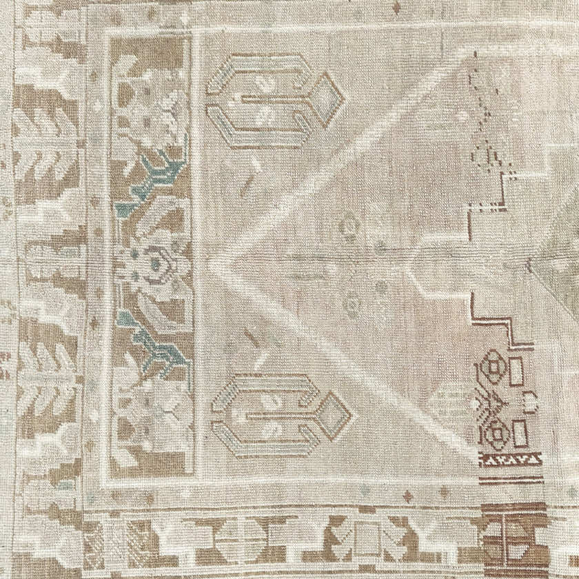 Z965 Handwoven Vintage Rug 3'6 x 6’9