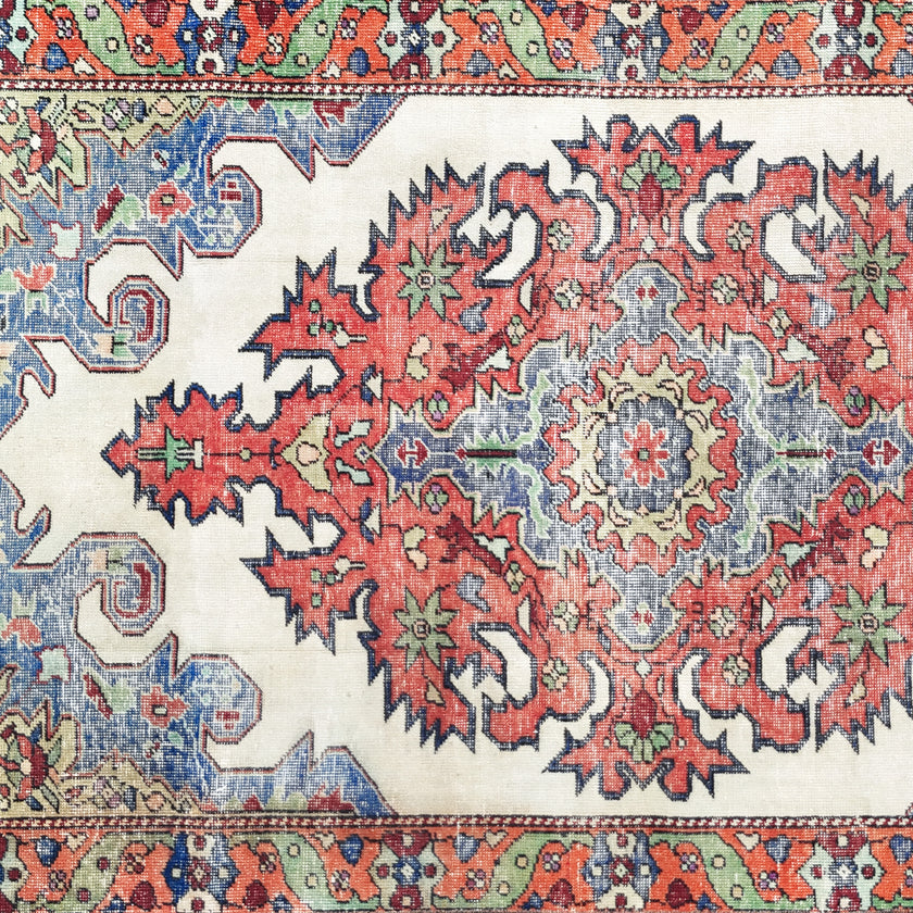 Z966 Handwoven Vintage Rug 4'3 x 7’2