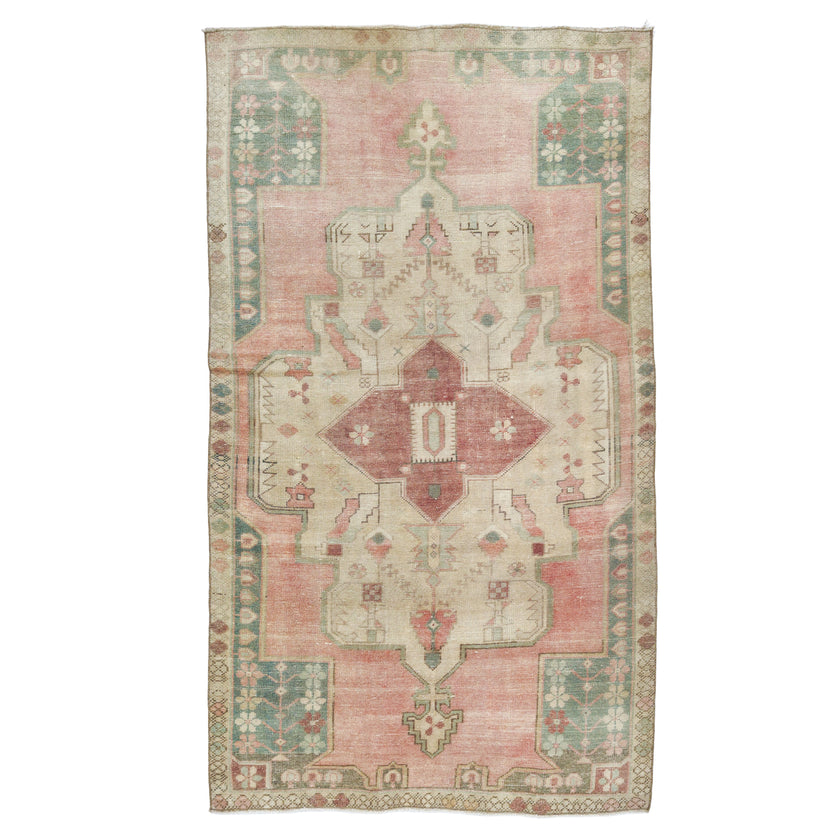 Z970 Handwoven Vintage Rug 4'4 x 7’4