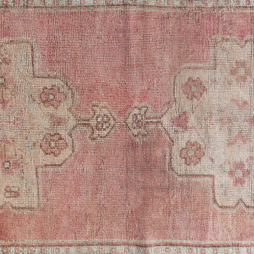 Z971 Handwoven Vintage Rug 2'6 x 6’9