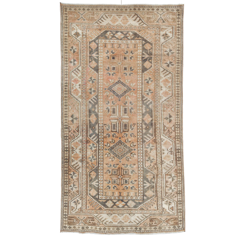 Z972 Handwoven Vintage Rug 3'5 x 6’3
