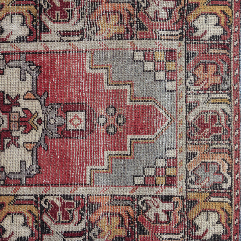 Z994 Handwoven Vintage Rug 2'7 x 9’2