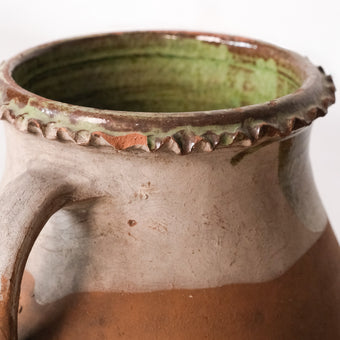 Olive Jar ZK110 (11 h x 27 c)