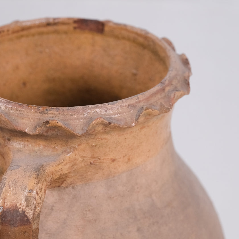 Olive Jar ZK111 (16 h x 30 c)