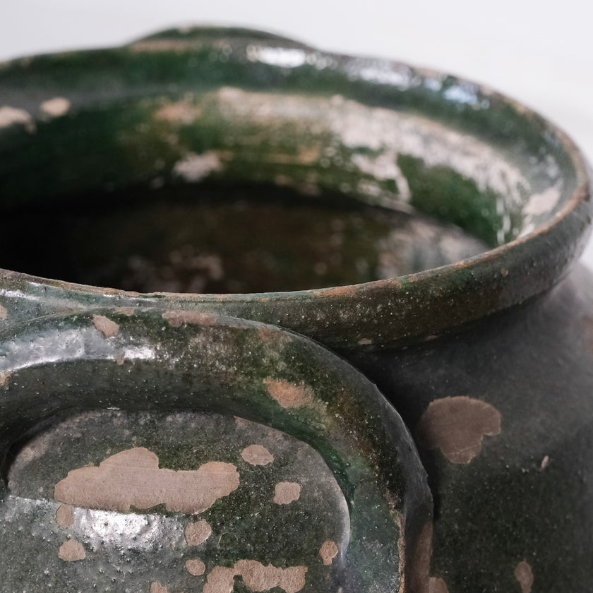 Olive Jar ZK121 (14 h x 32 c)
