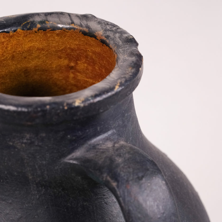 Olive Jar ZK191 (17 h x 32 c)