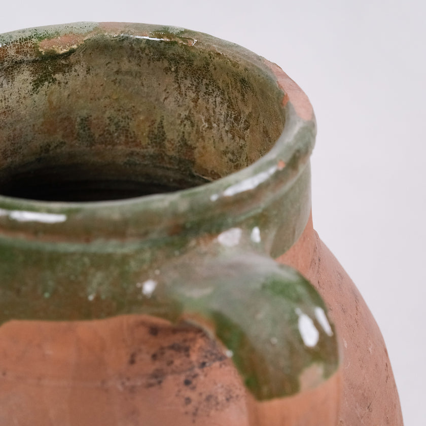 Olive Jar ZK193 (16 h x 31 c)
