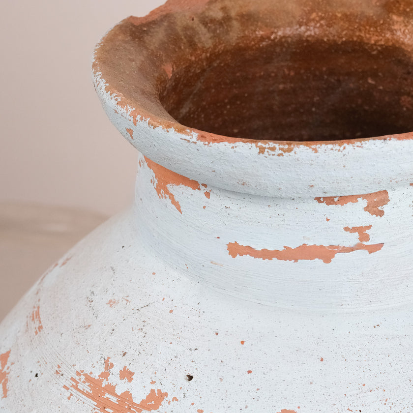 Olive Jar ZK217 (27 h x 58 c)