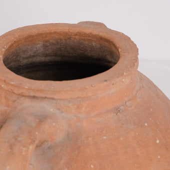 Olive Jar ZK230 (22 h x 49 c)