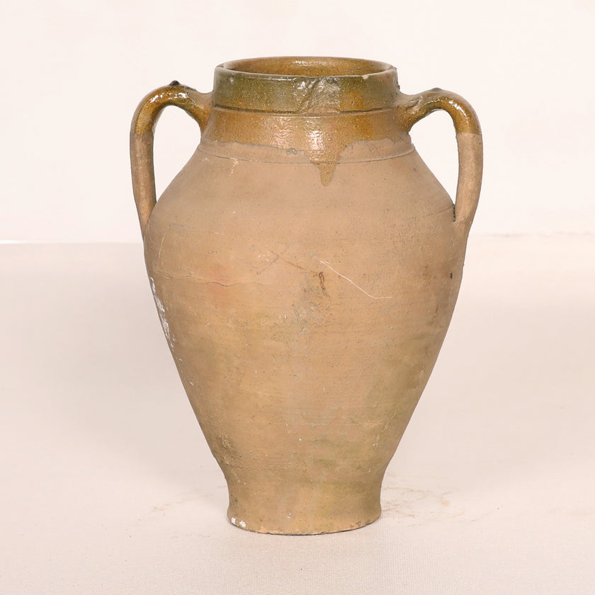 Olive Jar ZK236 (15  h x 32 c)