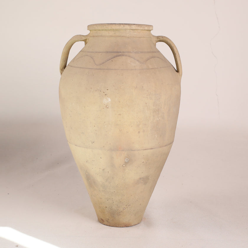Olive Jar ZK241 (28 h x 47 c)