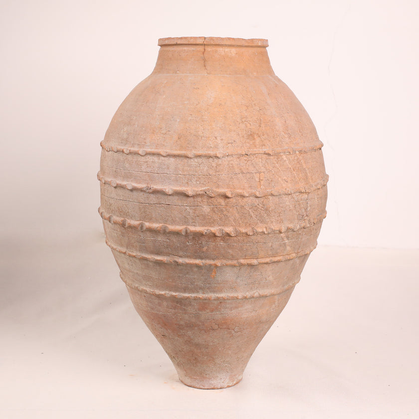 Olive Jar ZK247 (31 h x 63 c)