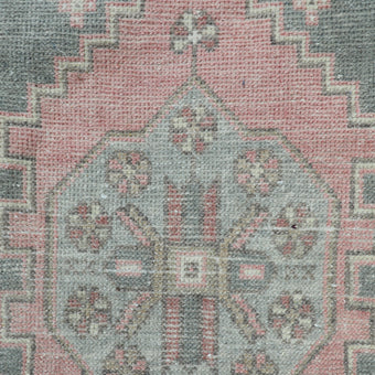 ZM100 Handwoven Vintage Rug 1’8x3’2