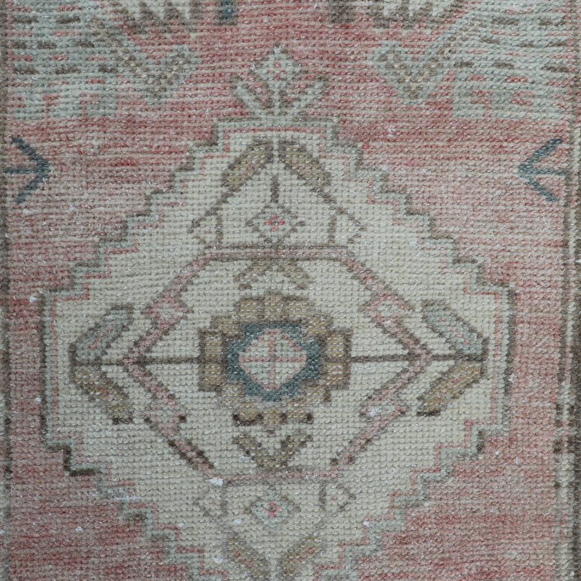 ZM101 Handwoven Vintage Rug 1’5x3’2