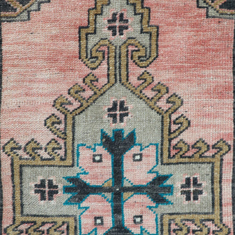 ZM104 Handwoven Vintage Rug 1’6x3’1