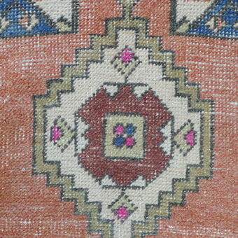 ZM110 Handwoven Vintage Rug 1’6x2’10