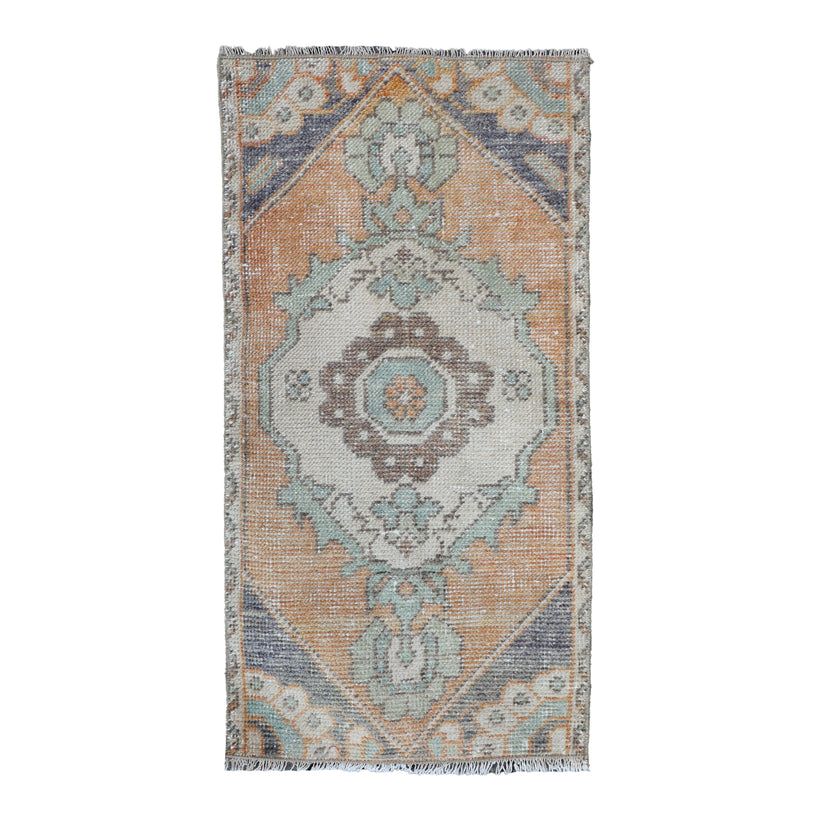 ZM117 Handwoven Vintage Rug 1’4x2’7
