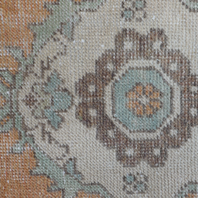ZM117 Handwoven Vintage Rug 1’4x2’7