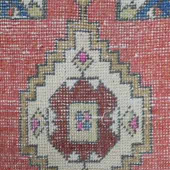 ZM120 Handwoven Vintage Rug 1’5x2’11