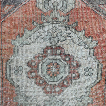 ZM123 Handwoven Vintage Rug 1’5x2'6