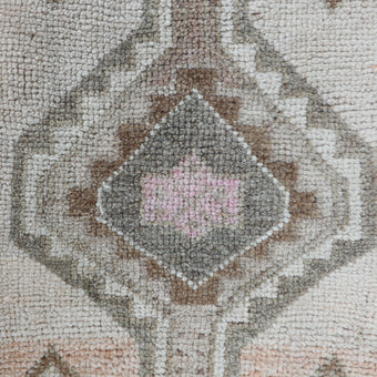 ZM132 Handwoven Vintage Rug 1’8x2'10