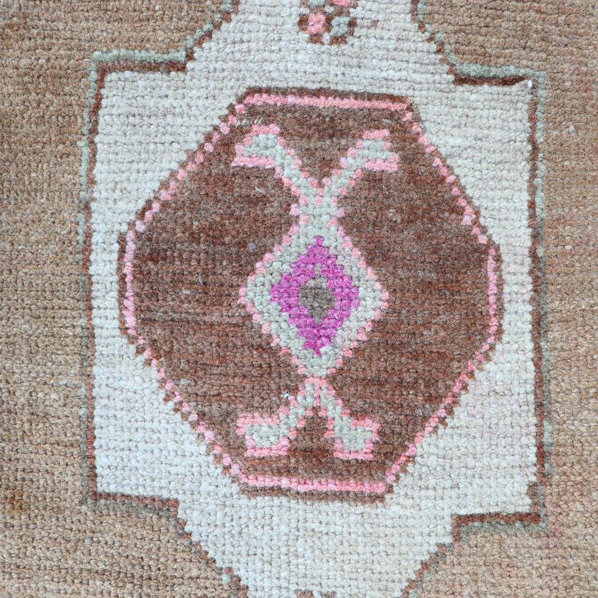 ZM149 Handwoven Vintage Rug 1’5x2'9