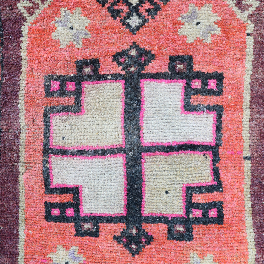 ZM150 Handwoven Vintage Rug 1’4x2'11