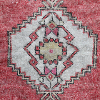 ZM153 Handwoven Vintage Rug 1’11x3’4