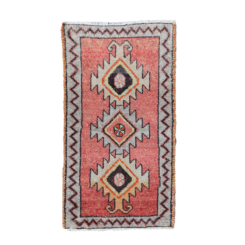 ZM154 Handwoven Vintage Rug 1’9x3'2