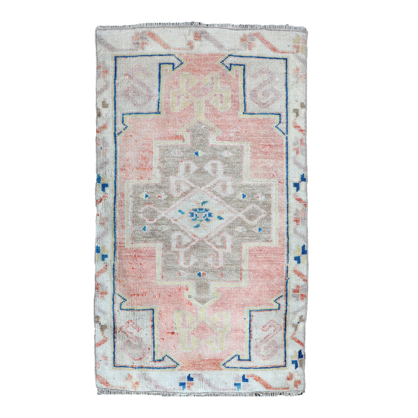 ZM173 Handwoven Vintage Rug 1’8x2'9