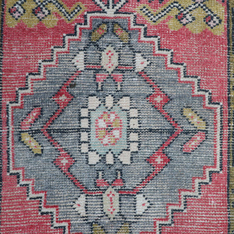 ZM195 Handwoven Vintage Rug 1’8x3'4