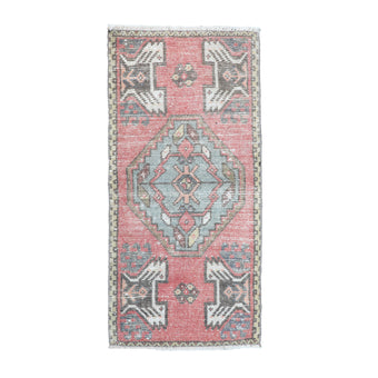 ZM215 Handwoven Vintage Rug 1’6x3