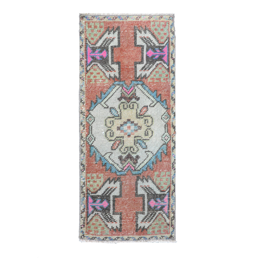 ZM216 Handwoven Vintage Rug 1’5x3’2