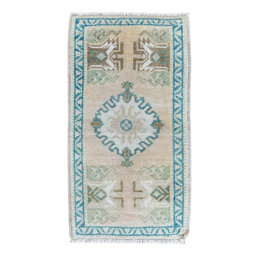 MB218 Handwoven Vintage Rug 1’9x3'4