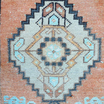 ZM221 Handwoven Vintage Rug 1’7x3'5