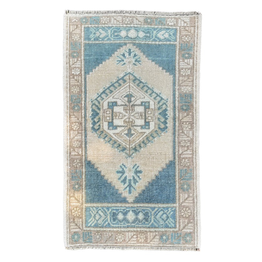MB234 Handwoven Vintage Rug 1’10x3'3