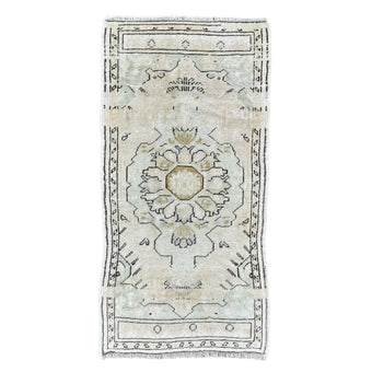 MB237 Handwoven Vintage Rug 1'8x3'4