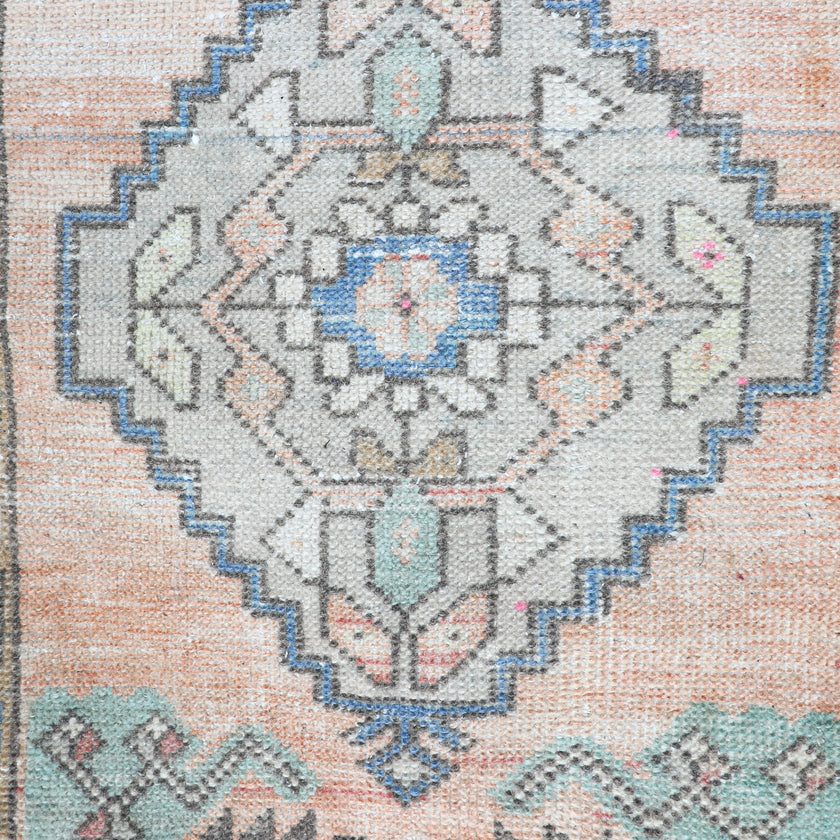 ZM238 Handwoven Vintage Rug 1’8x3’4