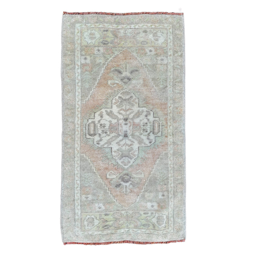 MB240 Handwoven Vintage Rug 1’10x3’5