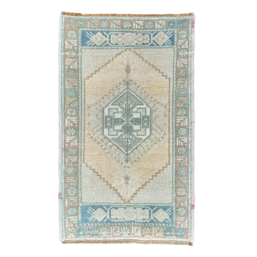MB243 Handwoven Vintage Rug 1'11x3’4