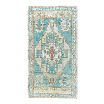 MB245 Handwoven Vintage Rug 1'9x3’4