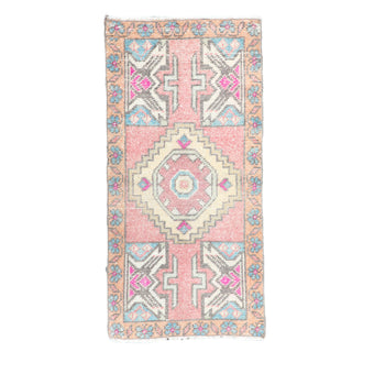 ZM272 Handwoven Vintage Rug 1’5x2’11